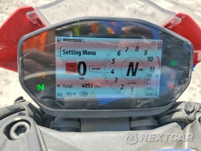 Zdjęcie 7 z 9 samochodu: 2025 DUCATI MONSTER VIN:ZDMMAMDT7SB010496 - miniatura