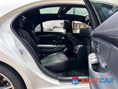 Piąte zdjęcie samochodu w środku: 2018 MERCEDES-BENZ S 450 VIN:WDDUG6GB8JA367334 - miniatura