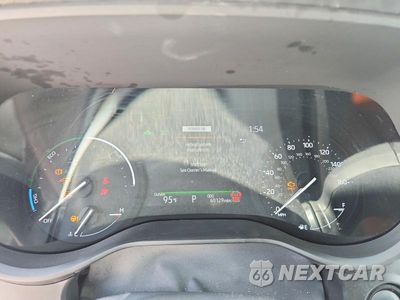 Zdjęcie 9 z 13 samochodu: 2025 TOYOTA SIENNA XLE 8-PASSENGER VIN:5TDYRKEC8SS229761 - miniatura