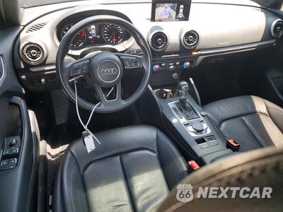 Zdjęcie 8 z 13 samochodu: 2019 AUDI A3 PREMIUM VIN:WAUBEGFF6K1027485 - miniatura