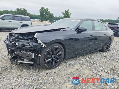 2025 BMW I7 XDRIVE60 WBY53EJ0XSCU92576 - główne zdjęcie licytacji z USA - miniatura