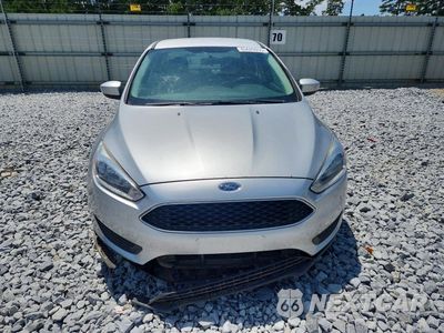 Piąte zdjęcie samochodu w środku: 2018 FORD FOCUS SE VIN:1FADP3F22JL250398 - miniatura