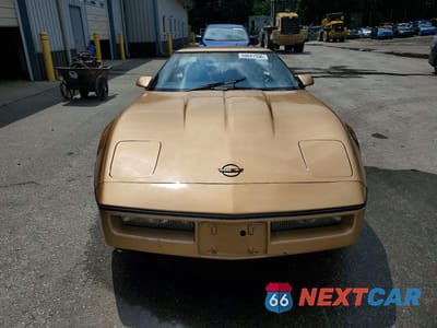 Piąte zdjęcie samochodu w środku: 1984 CHEVROLET CORVETTE VIN:1G1AY0788E5123461 - miniatura