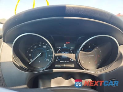 Zdjęcie 9 z 12 samochodu: 2017 JAGUAR F-PACE PREMIUM VIN:SADCJ2BN0HA095278 - miniatura