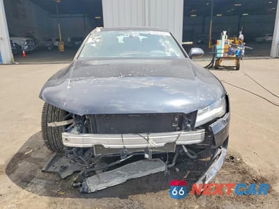Piąte zdjęcie samochodu w środku: 2015 AUDI A7 PREMIUM PLUS VIN:WAUWGAFC7FN024088 - miniatura