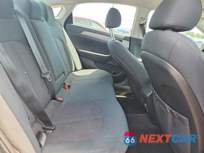 Zdjęcie 10 z 12 samochodu: 2019 HYUNDAI SONATA SE VIN:5NPE24AF3KH762092 - miniatura