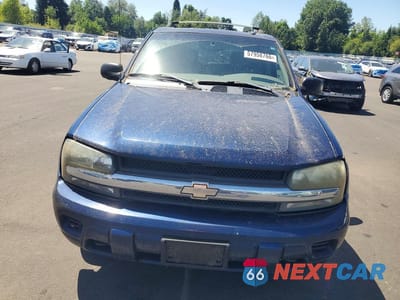 Piąte zdjęcie samochodu w środku: 2004 CHEVROLET TRAILBLAZER LS VIN:1GNDT13S742136221 - miniatura