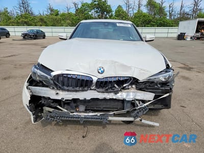 Piąte zdjęcie samochodu w środku: 2019 BMW 330XI VIN:WBA5R7C56KAJ86553 - miniatura