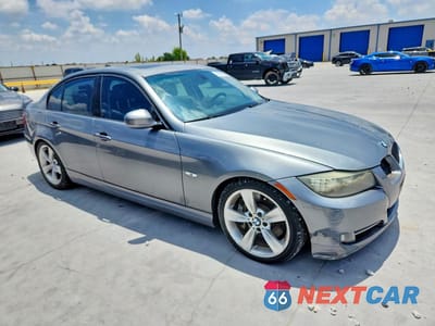 Czwarte zdjęcie samochodu z boku: 2009 BMW 335 I VIN:WBAPM73569E190743 - miniatura