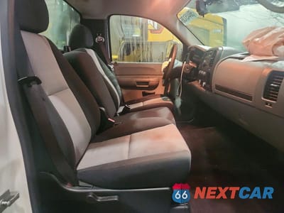 Zdjęcie 10 z 12 samochodu: 2007 CHEVROLET SILVERADO C2500 HEAVY DUTY VIN:1GCHC24K97E511947 - miniatura