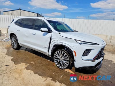 Czwarte zdjęcie samochodu z boku: 2026 BUICK ENCLAVE AVENIR VIN:5GAEVCKS2TJ192724 - miniatura