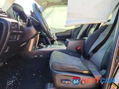 Zdjęcie 7 z 13 samochodu: 2015 TOYOTA 4RUNNER SR5 VIN:JTEBU5JR4F5241011 - miniatura