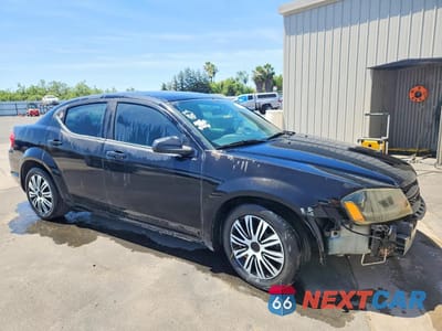 Czwarte zdjęcie samochodu z boku: 2014 DODGE AVENGER SE VIN:1C3CDZAB5EN127976 - miniatura