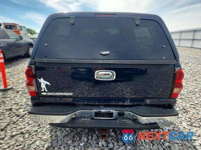 Zdjęcie 6 z 12 samochodu: 2007 CHEVROLET SILVERADO K1500 CLASSIC VIN:1GCEK19ZX7E152520 - miniatura