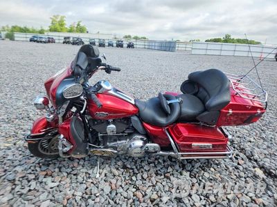 Trzecie zdjęcie samochodu z tyłu: 2013 HARLEY-DAVIDSON FLHTCU ULTRA CLASSIC ELECTRA GLIDE VIN:1HD1FCM17DB692161 - miniatura