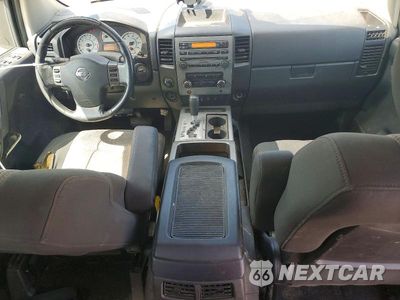 Zdjęcie 8 z 13 samochodu: 2010 NISSAN TITAN SE VIN:1N6AA0EC6AN320235 - miniatura