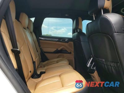 Zdjęcie 11 z 13 samochodu: 2017 PORSCHE CAYENNE SE HYBRID PLATINUM VIN:WP1AE2A22HLA74286 - miniatura