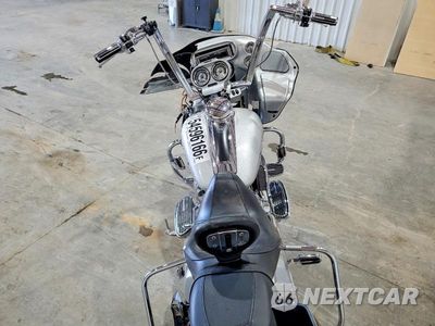 Zdjęcie 6 z 9 samochodu: 2009 HARLEY-DAVIDSON FLTRSE3 VIN:1HD1PV8169Y954727 - miniatura