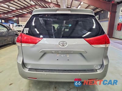 Zdjęcie 6 z 13 samochodu: 2014 TOYOTA SIENNA XLE 7-PASSENGER VIN:5TDDK3DC0ES090711 - miniatura