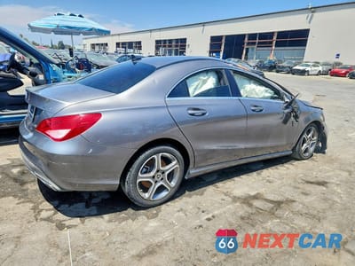 Trzecie zdjęcie samochodu z tyłu: 2019 MERCEDES-BENZ CLA 250 VIN:WDDSJ4EB1KN760151 - miniatura