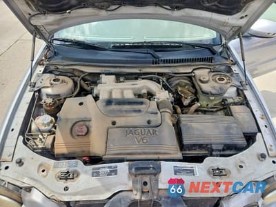 Zdjęcie 11 z 12 samochodu: 2002 JAGUAR X-TYPE 2.5 VIN:SAJEA51D72XC28562 - miniatura
