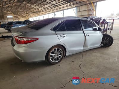 Trzecie zdjęcie samochodu z tyłu: 2016 TOYOTA CAMRY SE VIN:4T1BF1FK8GU550843 - miniatura