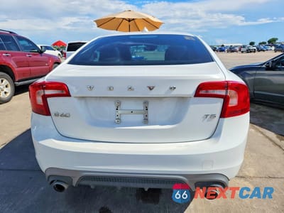 Zdjęcie 6 z 12 samochodu: 2017 VOLVO S60 VIN:YV126MFL0H2430556 - miniatura