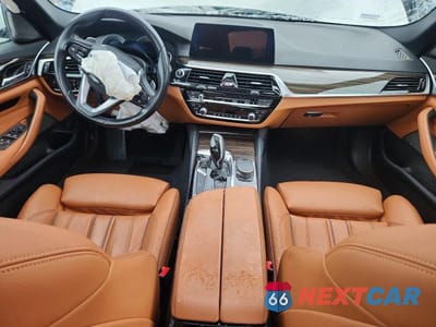 Zdjęcie 8 z 12 samochodu: 2018 BMW 540 I VIN:WBAJE5C54JWA94702 - miniatura