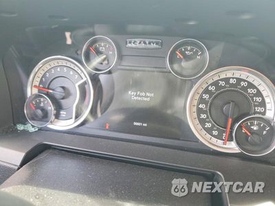 Zdjęcie 9 z 13 samochodu: 2016 RAM 1500 SPORT VIN:3C6JR7CT5GG214536 - miniatura