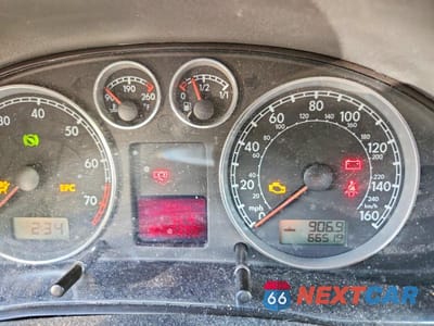 Zdjęcie 9 z 12 samochodu: 2005 VOLKSWAGEN PASSAT GLX VIN:WVWWU63B45E105326 - miniatura
