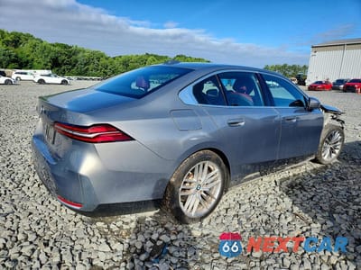 Trzecie zdjęcie samochodu z tyłu: 2024 BMW 530 XI VIN:WBA53FJ01RCS51066 - miniatura