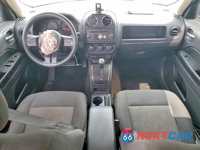 Zdjęcie 8 z 13 samochodu: 2016 JEEP PATRIOT SPORT VIN:1C4NJPBB3GD547339 - miniatura