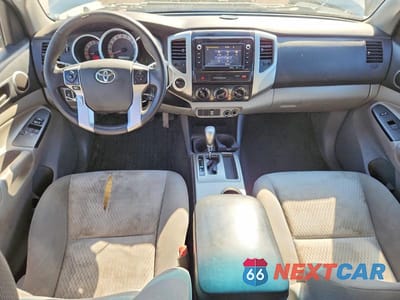 Zdjęcie 8 z 12 samochodu: 2015 TOYOTA TACOMA V6 VIN:5TFUU4EN4FX112429 - miniatura