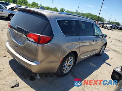 Trzecie zdjęcie samochodu z tyłu: 2017 CHRYSLER PACIFICA VIN:2C4RC1EG5HR695605 - miniatura