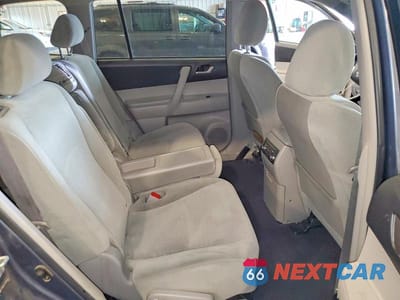 Zdjęcie 11 z 14 samochodu: 2011 TOYOTA HIGHLANDER BASE VIN:5TDBK3EH7BS066077 - miniatura