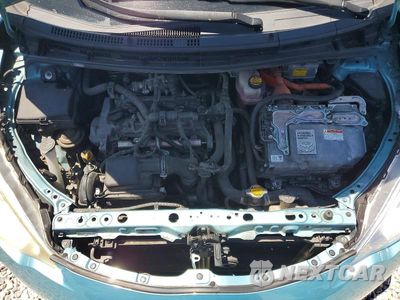 Zdjęcie 11 z 13 samochodu: 2012 TOYOTA PRIUS C THREE VIN:JTDKDTB31C1002585 - miniatura
