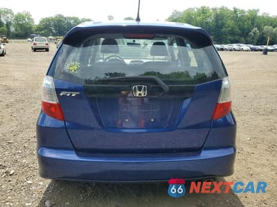 Zdjęcie 6 z 12 samochodu: 2011 HONDA FIT SPORT VIN:JHMGE8G56BC021094 - miniatura
