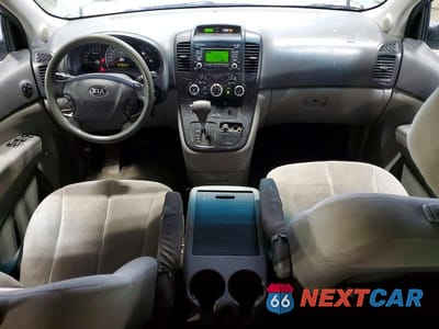 Zdjęcie 8 z 13 samochodu: 2014 KIA SEDONA LX VIN:KNDMG4C79E6570757 - miniatura