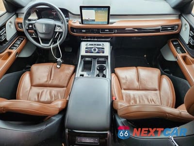 Zdjęcie 8 z 13 samochodu: 2022 LINCOLN AVIATOR RESERVE VIN:5LM5J7XC5NGL17467 - miniatura