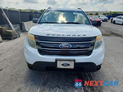 Piąte zdjęcie samochodu w środku: 2014 FORD EXPLORER VIN:1FM5K8B81EGC27483 - miniatura