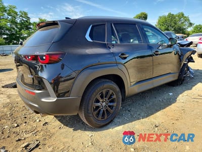 Trzecie zdjęcie samochodu z tyłu: 2026 MAZDA CX-50 PREFERRED VIN:7MMVAABW8TN147412 - miniatura
