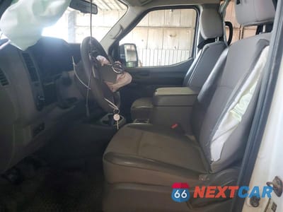Zdjęcie 7 z 13 samochodu: 2016 NISSAN NV 2500 HD SV VIN:1N6BF0LY7GN804816 - miniatura
