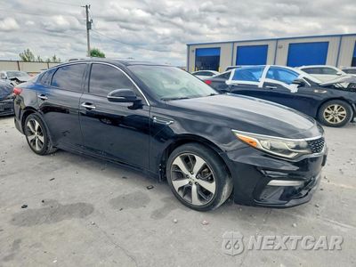 Czwarte zdjęcie samochodu z boku: 2019 KIA OPTIMA S VIN:5XXGT4L32KG374467 - miniatura