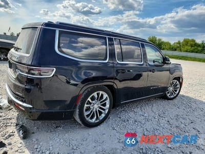 Trzecie zdjęcie samochodu z tyłu: 2023 JEEP GRAND WAGONEER SERIES II VIN:1C4SJVFPXPS541434 - miniatura