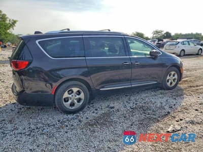 Trzecie zdjęcie samochodu z tyłu: 2017 CHRYSLER PACIFICA EHYBRID PLATINUM VIN:2C4RC1EG6HR689201 - miniatura