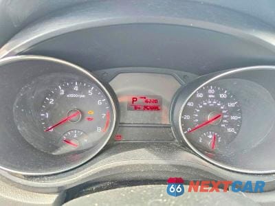 Zdjęcie 8 z 10 samochodu: 2018 KIA SEDONA L VIN:KNDMA5C17J6400720 - miniatura