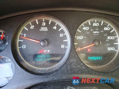 Zdjęcie 9 z 12 samochodu: 2008 GMC SIERRA K1500 VIN:2GTEK13M381209981 - miniatura