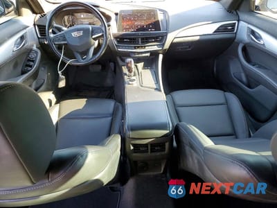Zdjęcie 8 z 12 samochodu: 2024 CADILLAC CT5 LUXURY VIN:1G6DX5RK9R0128879 - miniatura
