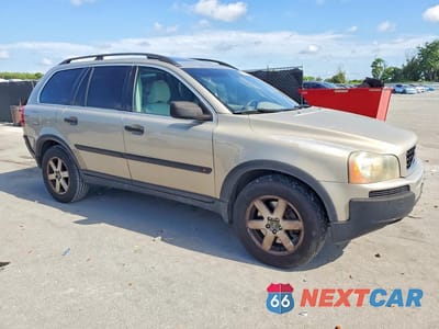 Czwarte zdjęcie samochodu z boku: 2005 VOLVO XC90 VIN:YV1CY592X51192305 - miniatura