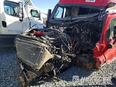Zdjęcie 9 z 10 samochodu: 2017 FREIGHTLINER CASCADIA 125